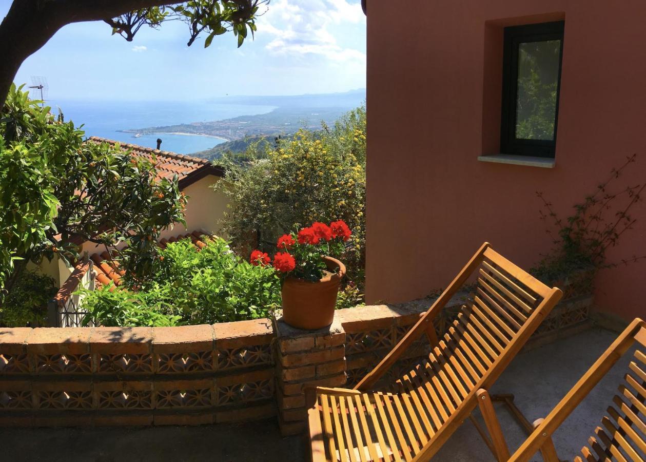 Margot'S House Taormina Exterior foto