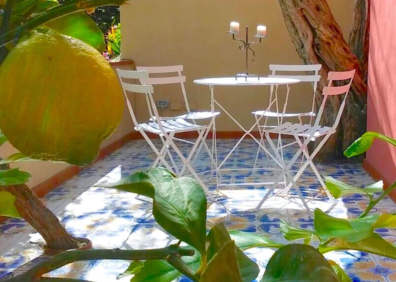 Margot'S House Taormina Exterior foto